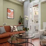 Centrally Located Cozy Apartment
