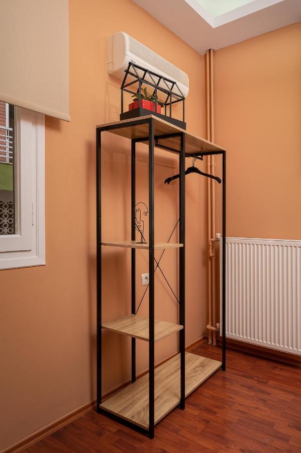 Centrally Located Cozy *